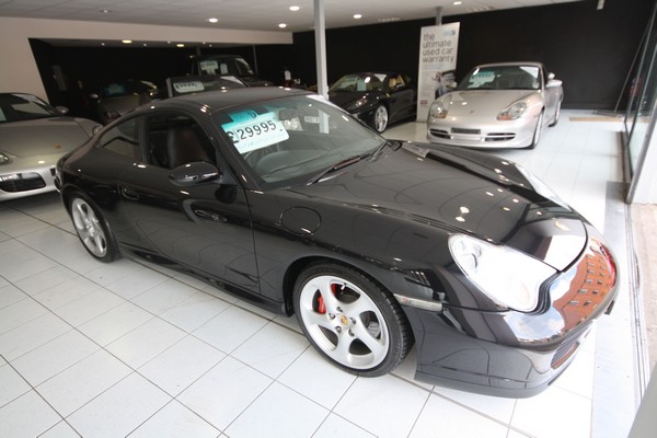 Porsche Carrera 4S  2004 (04)